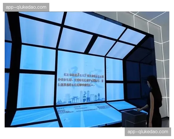 实时互动组件与信号流深度集成，在数字化阶段显著拉升了受众在屏间切换