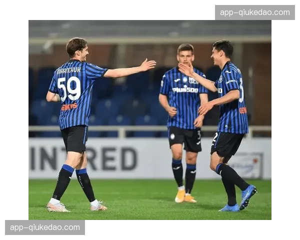 多特蒙德后防危机:四名中卫同时缺席欧冠关键战 多特蒙德后防危机:四名中卫同时缺席欧冠关键战