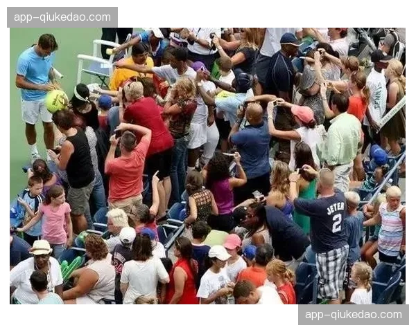 西班牙公开赛引入“静音模式”观赛实验,观众仅在死球后鼓掌